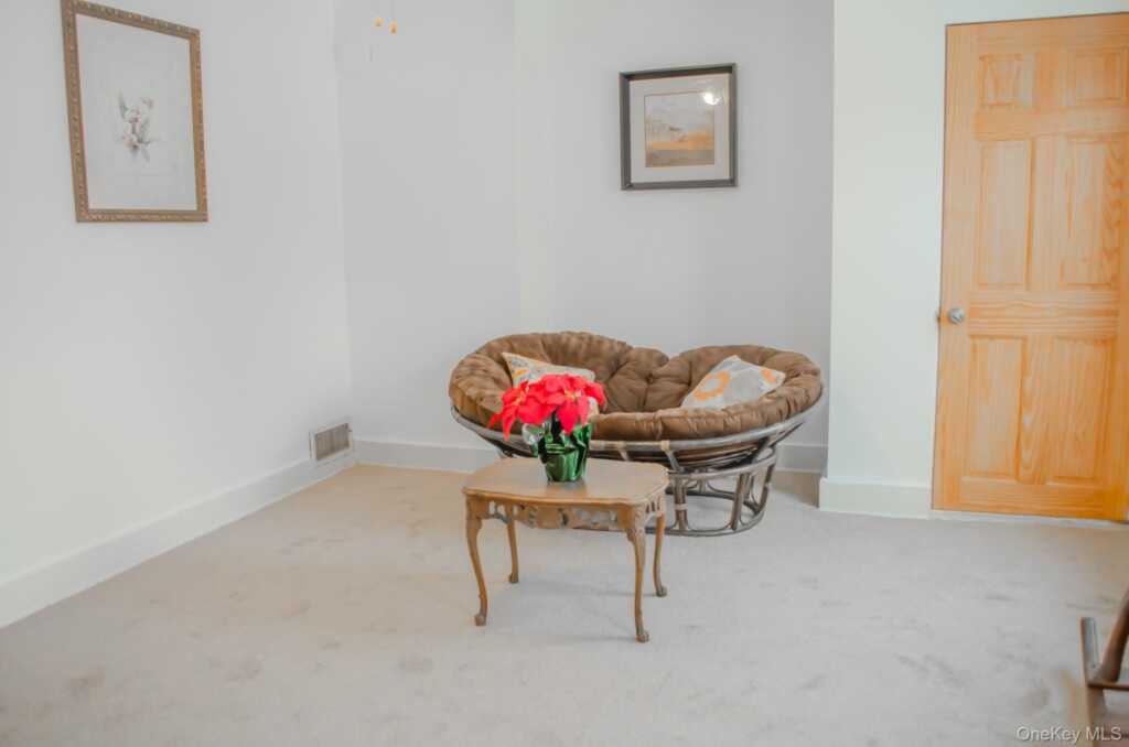 49 Gill Street, Kingston, NY 12401 - Photo 13 of 34