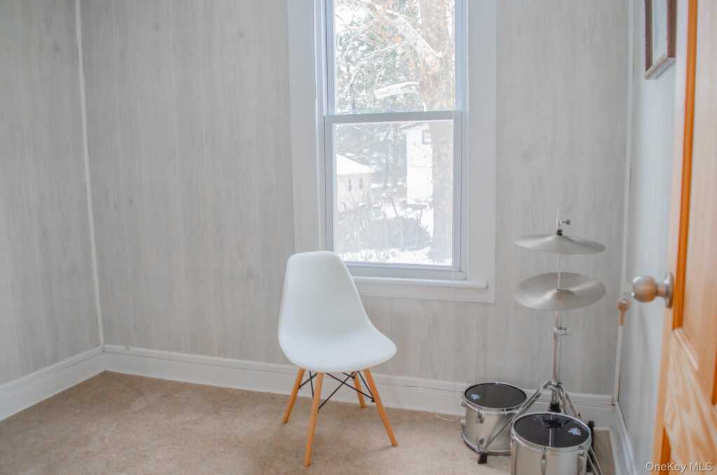 49 Gill Street, Kingston, NY 12401 - Photo 14 of 34