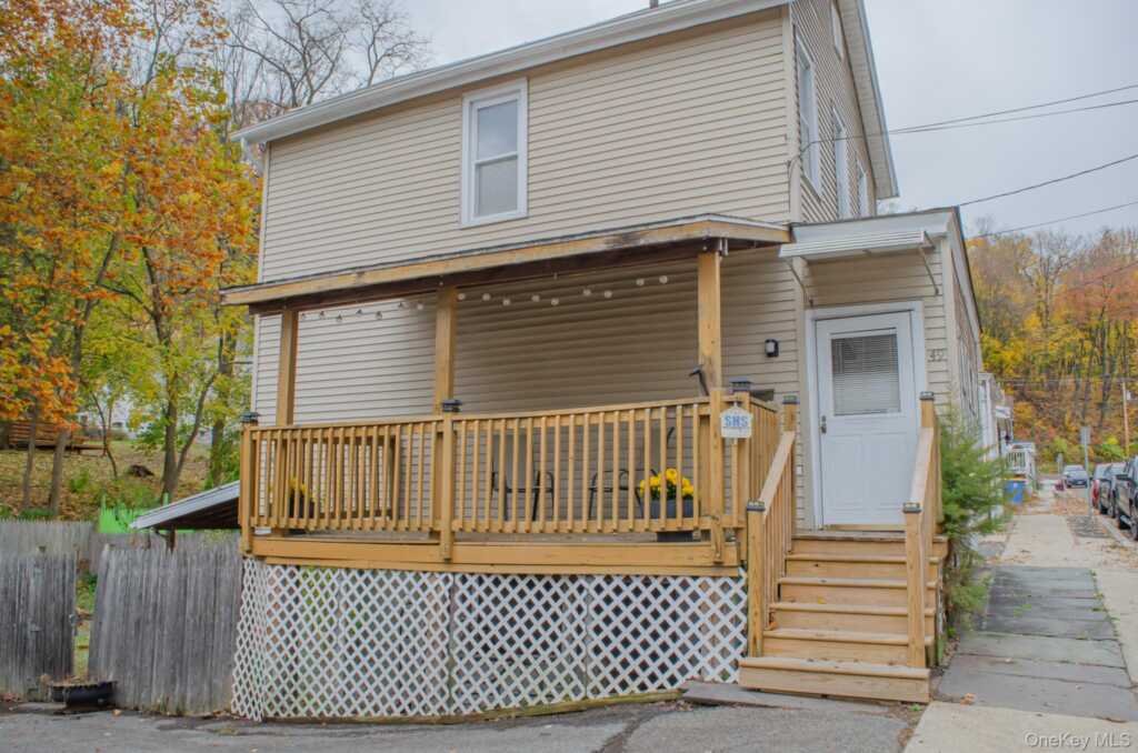 49 Gill Street, Kingston, NY 12401 - Photo 2 of 34