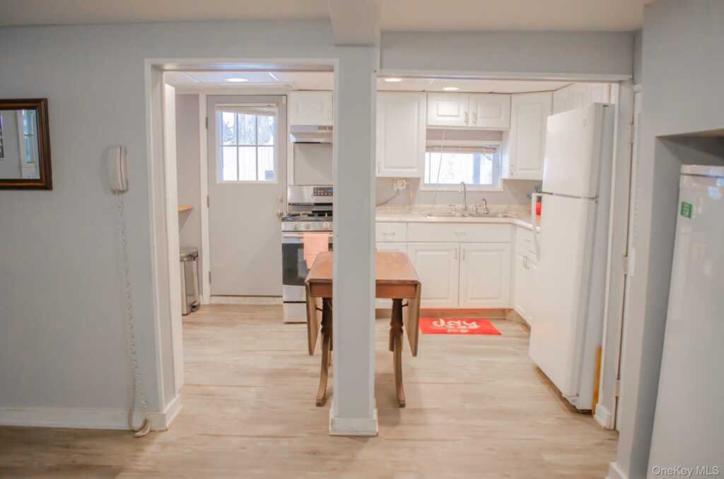 49 Gill Street, Kingston, NY 12401 - Photo 23 of 34