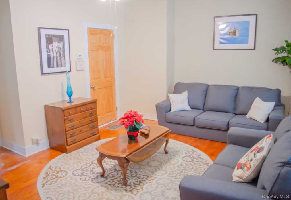 49 Gill Street, Kingston, NY 12401 - Photo 6 of 34