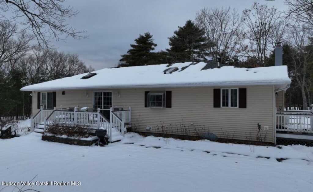 235 Stickles Terrace, Kingston, NY 12401 - Photo 2 of 29