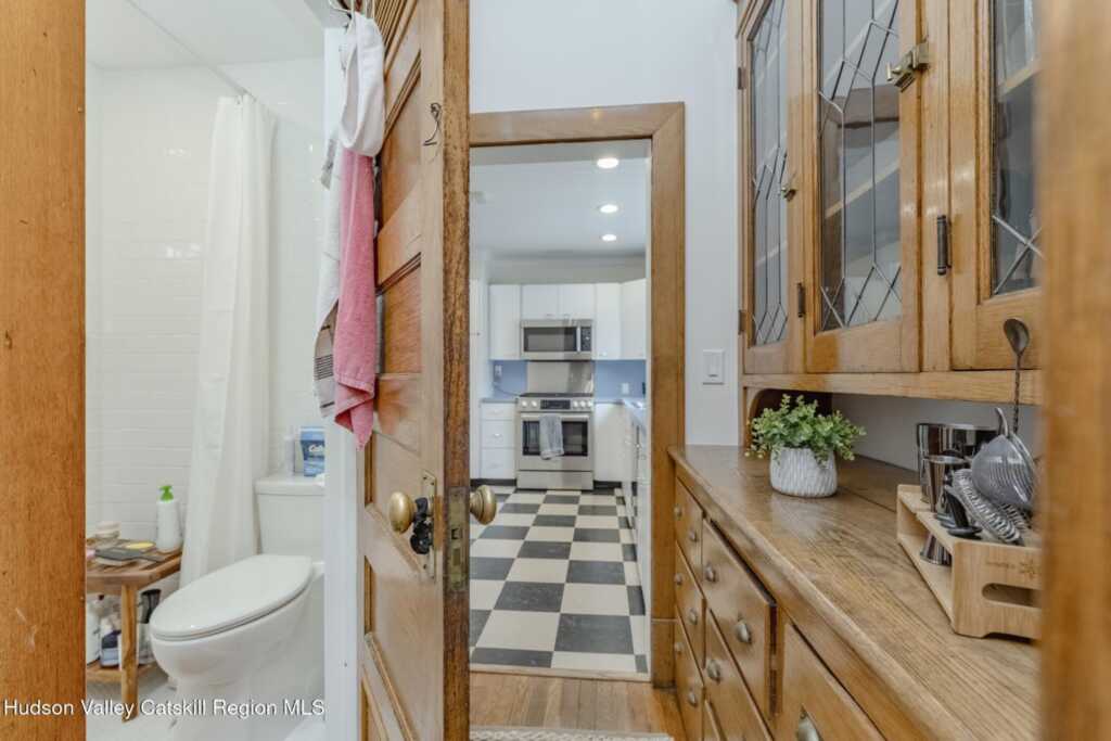 36 Warren Street, Kingston, NY 12401 - Photo 20 of 49