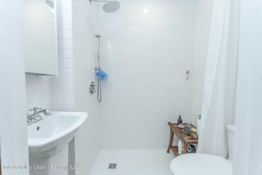 36 Warren Street, Kingston, NY 12401 - Photo 21 of 49