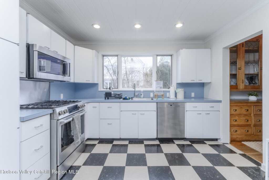 36 Warren Street, Kingston, NY 12401 - Photo 25 of 49