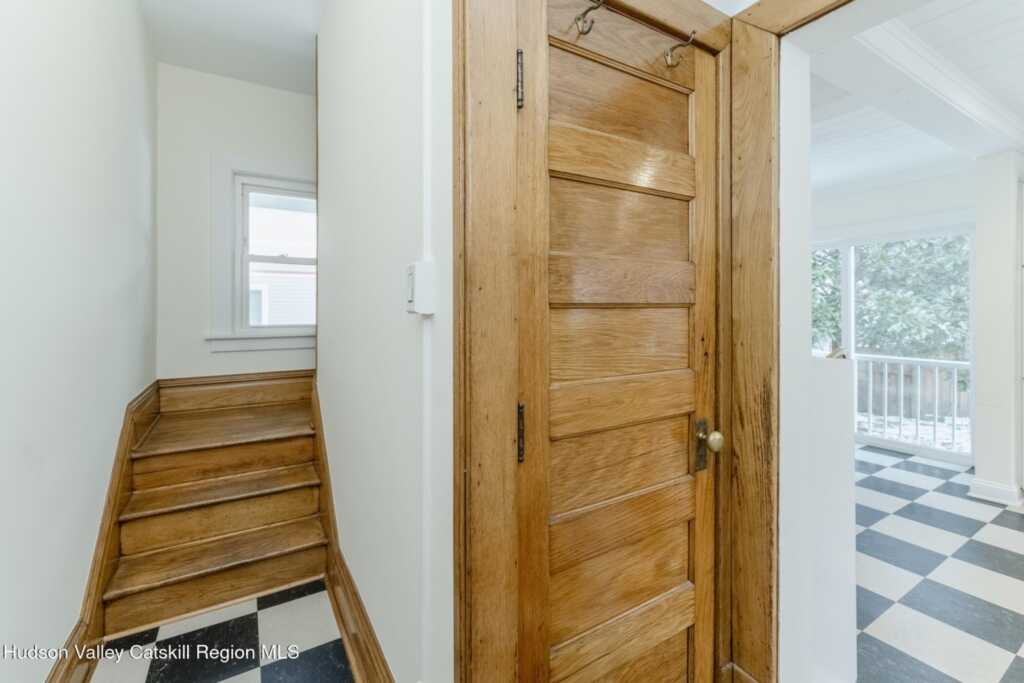 36 Warren Street, Kingston, NY 12401 - Photo 28 of 49