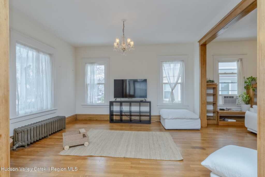 36 Warren Street, Kingston, NY 12401 - Photo 9 of 49