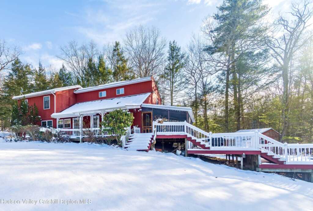 28 John Carle Road, Saugerties, NY 12477