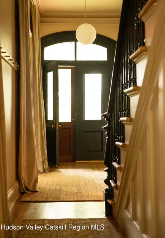 85 Wurts Street, Kingston, NY 12401 - Photo 2 of 29