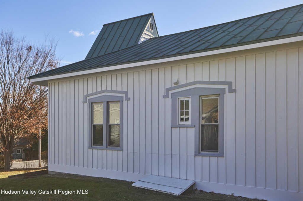 16 Oak Street, Rhinebeck, NY 12572 - Photo 5 of 13