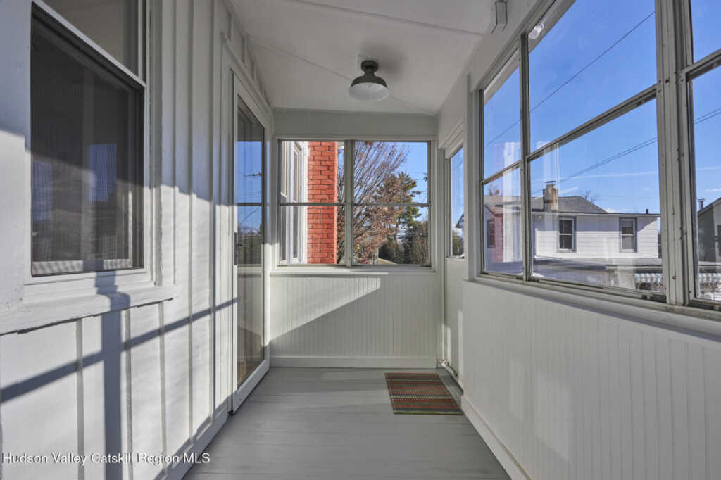 16 Oak Street, Rhinebeck, NY 12572 - Photo 6 of 13