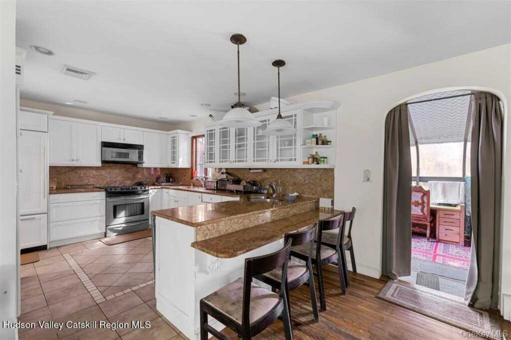 332 Springtown Road, New Paltz, NY 12561 - Photo 6 of 19