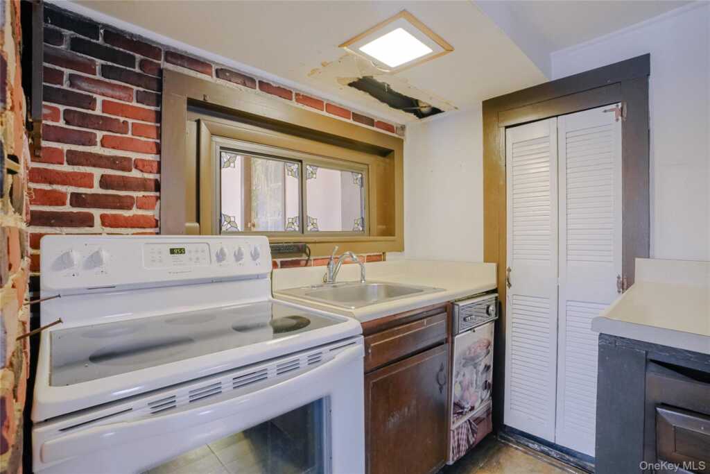 89 Cottekill Road, Rosendale, NY 12472 - Photo 7 of 29