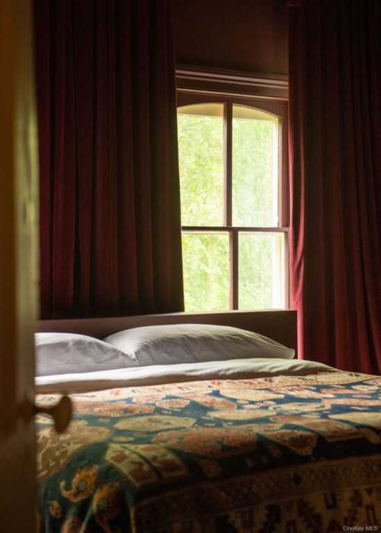 85 Wurts Street, Kingston, NY 12401 - Photo 13 of 27