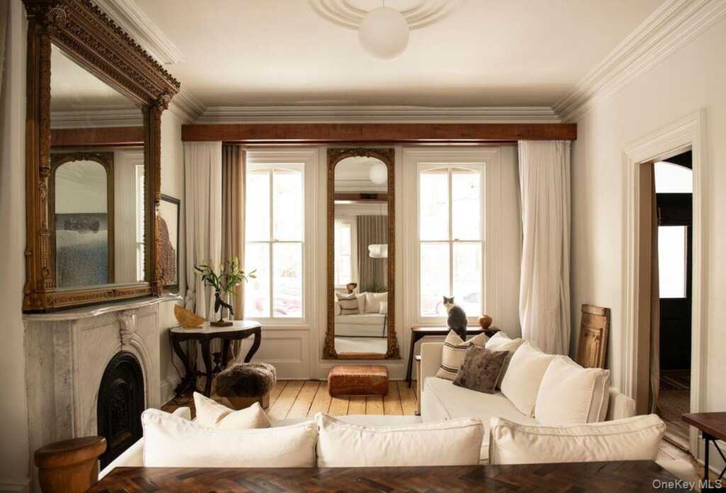 85 Wurts Street, Kingston, NY 12401 - Photo 3 of 27