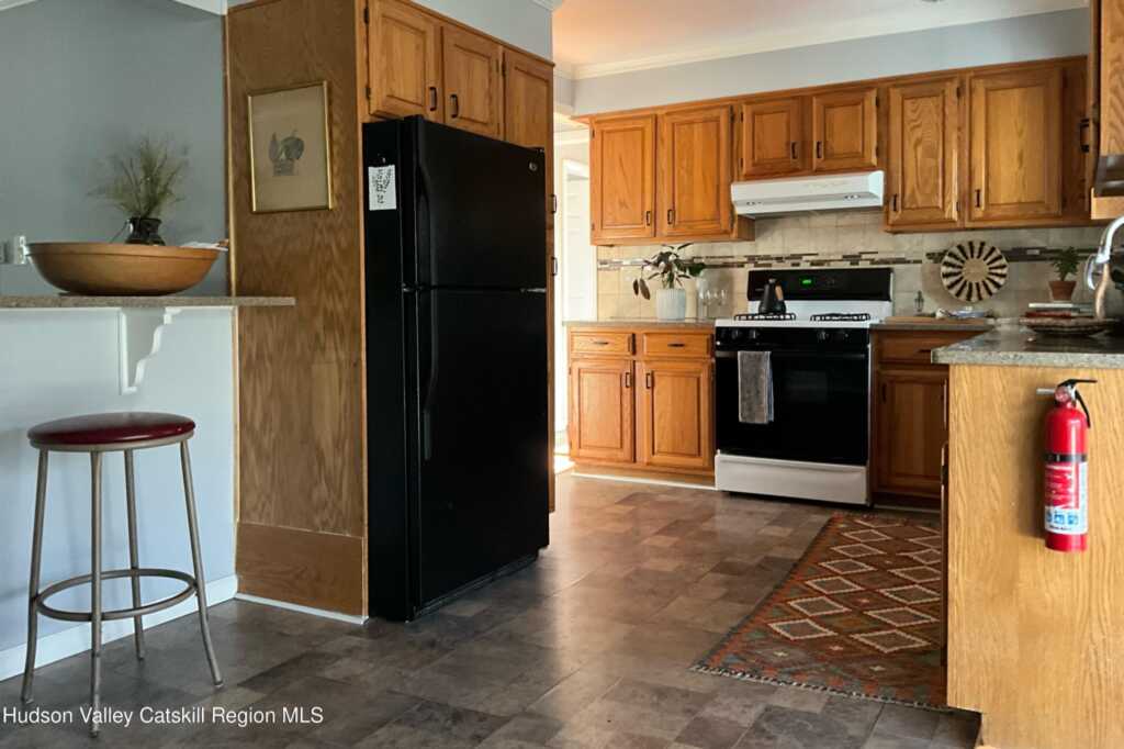 7 Gardiner Park Road, New Paltz, NY 12561 - Photo 13 of 50