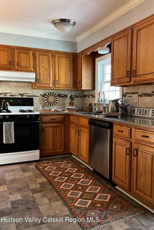 7 Gardiner Park Road, New Paltz, NY 12561 - Photo 14 of 50