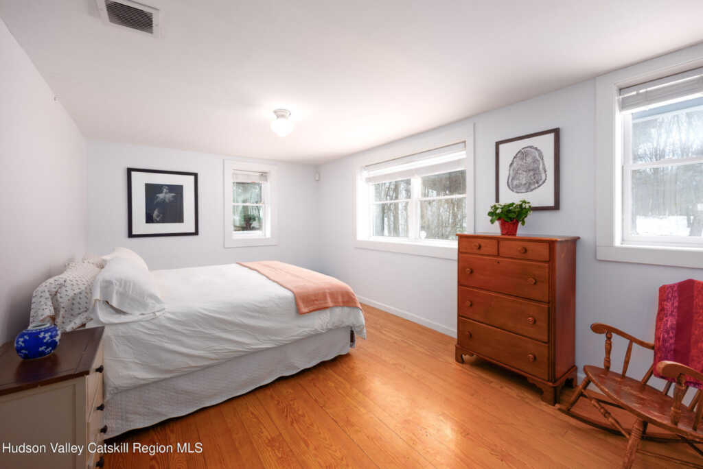 257 Saugerties Road, Woodstock, NY 12498 - Photo 6 of 29