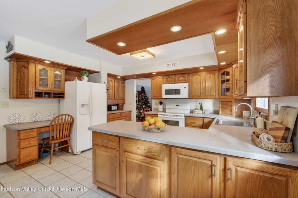 15 Royal Oak Road, Stone Ridge, NY 12484 - Photo 15 of 35