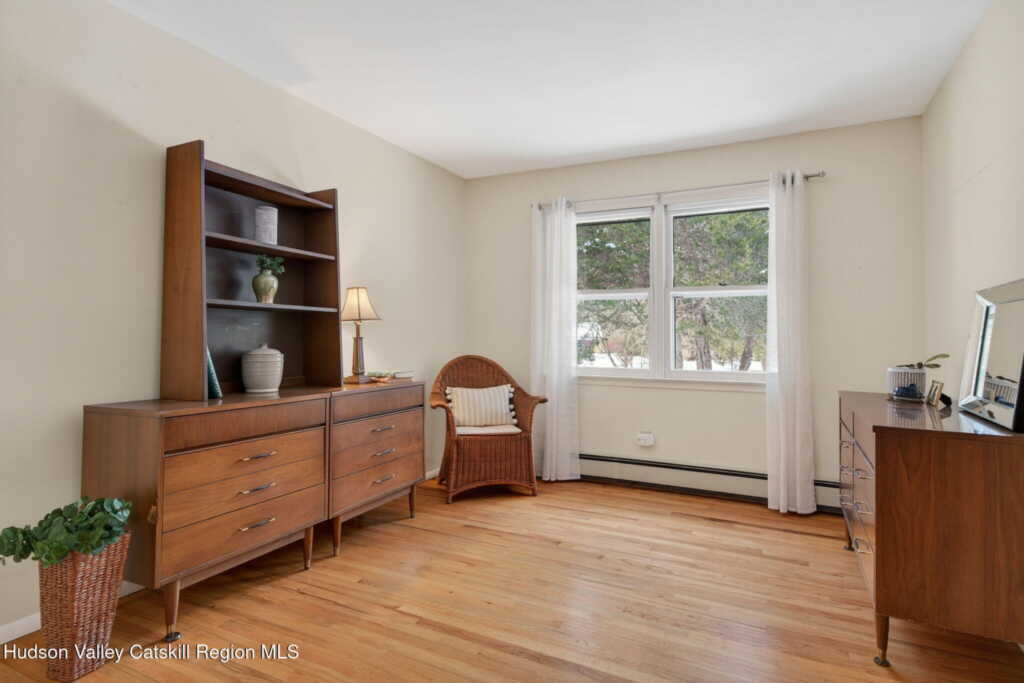 15 Royal Oak Road, Stone Ridge, NY 12484 - Photo 20 of 35