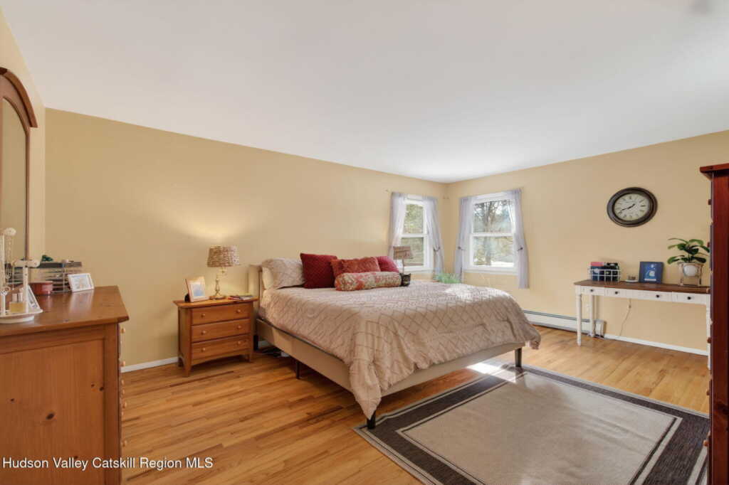 15 Royal Oak Road, Stone Ridge, NY 12484 - Photo 22 of 35