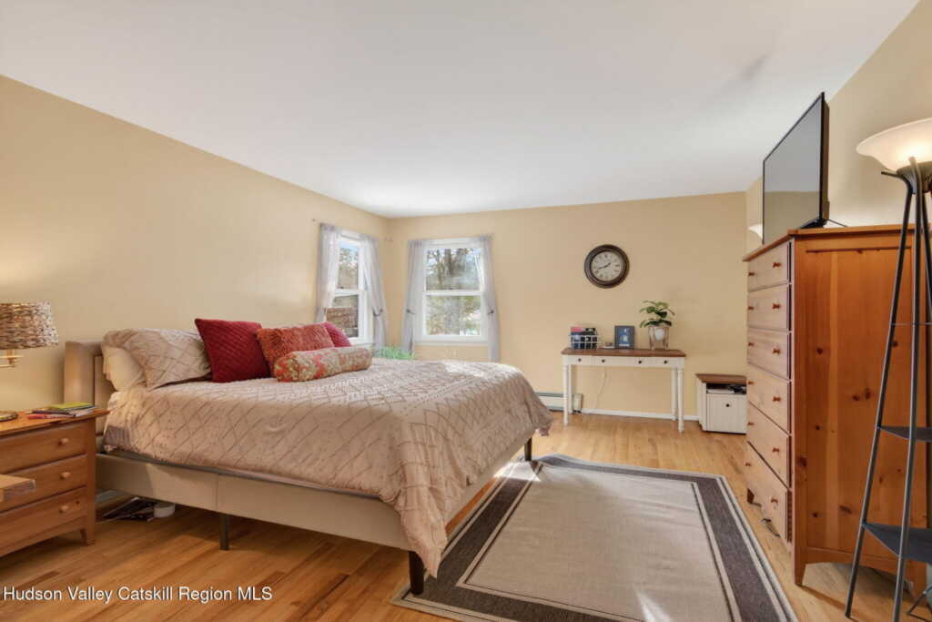 15 Royal Oak Road, Stone Ridge, NY 12484 - Photo 23 of 35