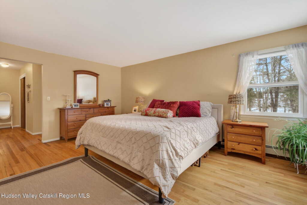 15 Royal Oak Road, Stone Ridge, NY 12484 - Photo 25 of 35