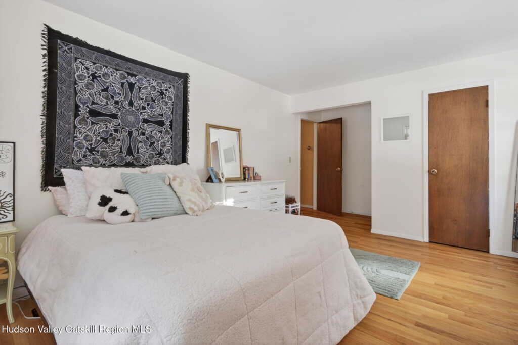 15 Royal Oak Road, Stone Ridge, NY 12484 - Photo 26 of 35