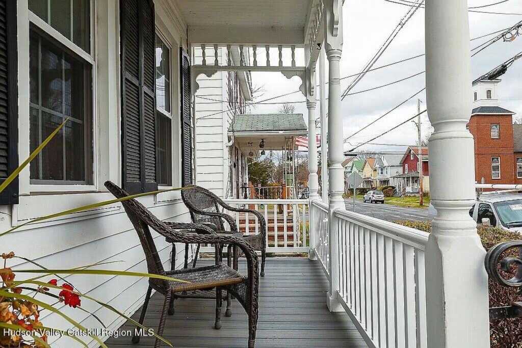 213 Elmendorf Street, Kingston, NY 12401 - Photo 4 of 20