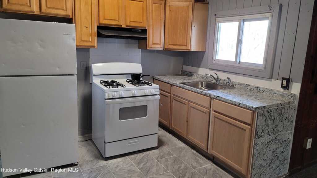 5 Maple Street, Kingston, NY 12401