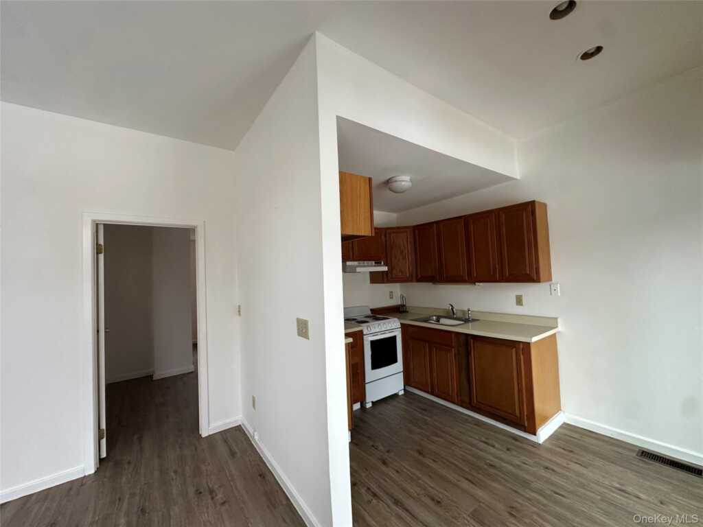 165 Ulster Avenue, Unit #7, Saugerties, NY 12477 - Photo 10 of 21