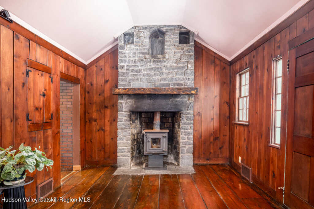 110 Mill Hill Road, Woodstock, NY 12498 - Photo 7 of 33