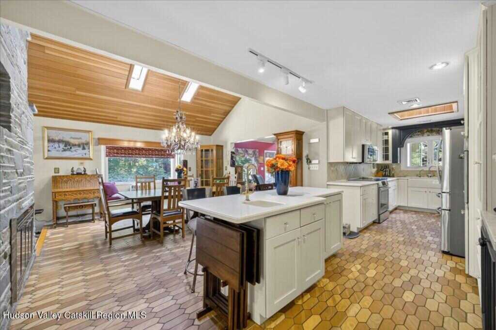 68 Tall Oaks Drive, Kingston, NY 12401 - Photo 19 of 38