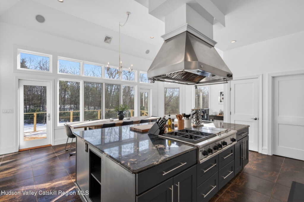 11 Snyder Lane, Saugerties, NY 12477 - Photo 10 of 50