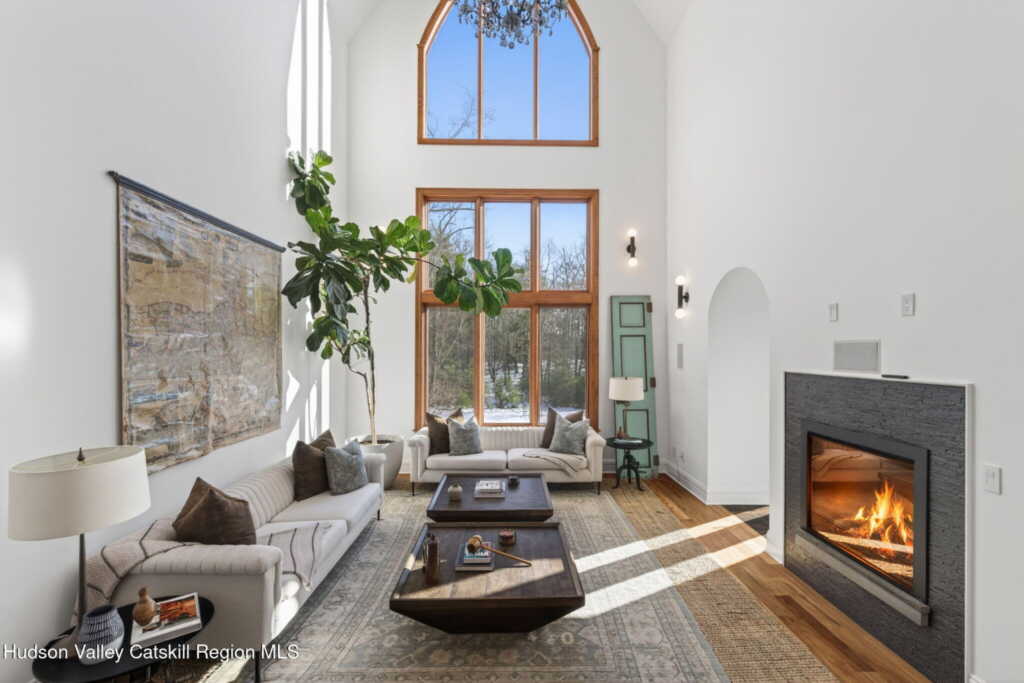 11 Snyder Lane, Saugerties, NY 12477 - Photo 3 of 50