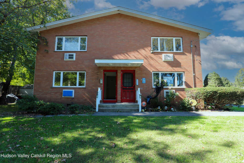 30 Lamb Avenue, Unit #4b, Saugerties, NY 12477 - Photo 2 of 17