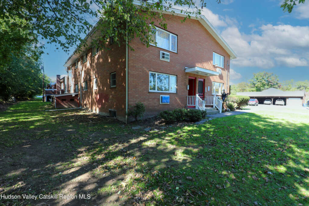 30 Lamb Avenue, Unit #4b, Saugerties, NY 12477 - Photo 3 of 17