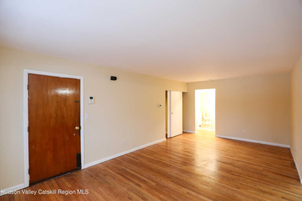 30 Lamb Avenue, Unit #4b, Saugerties, NY 12477 - Photo 4 of 17