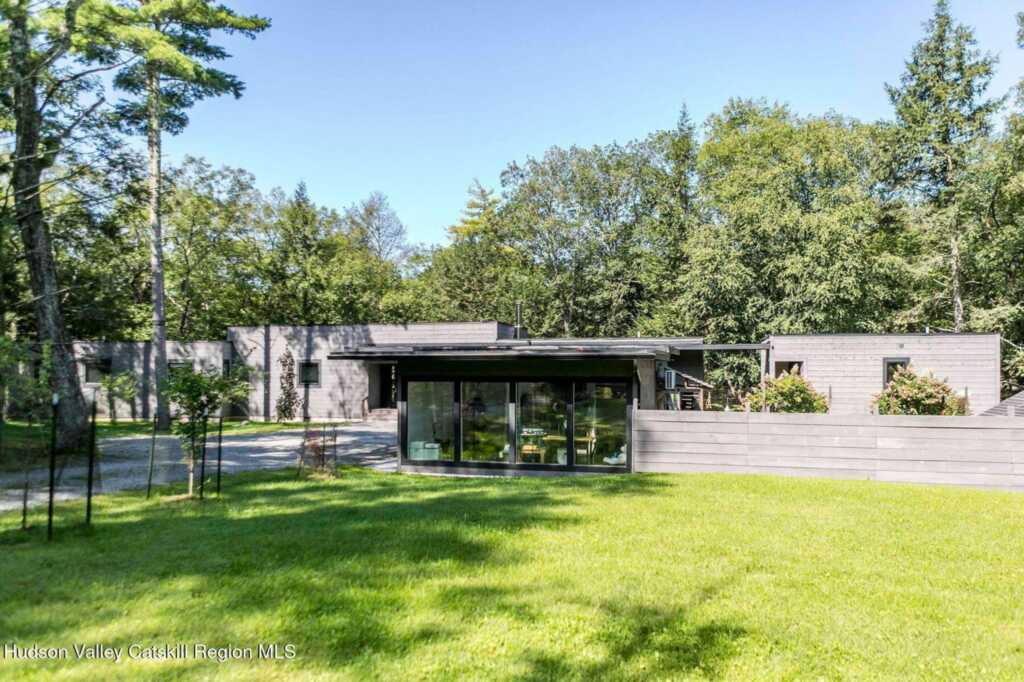 70 Raybrook Drive, Woodstock, NY 12498