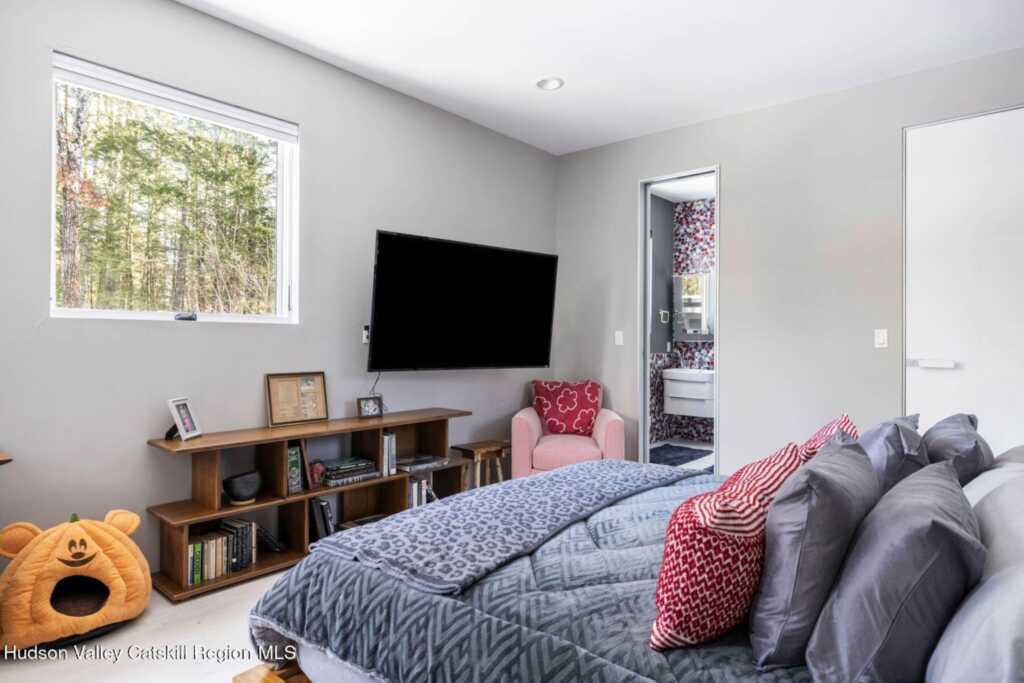 70 Raybrook Drive, Woodstock, NY 12498 - Photo 23 of 50