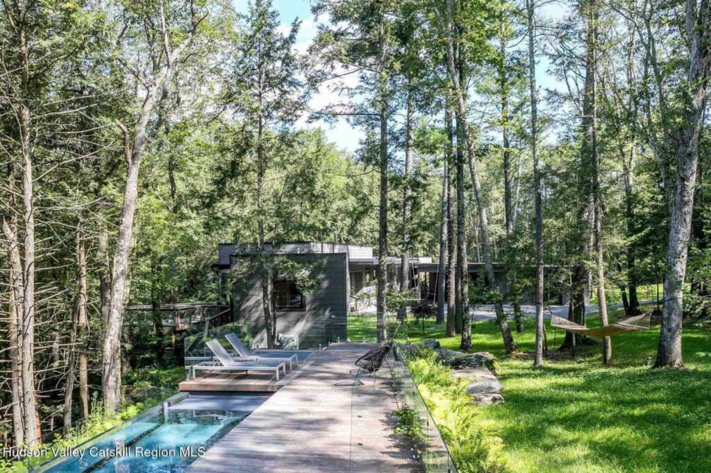 70 Raybrook Drive, Woodstock, NY 12498 - Photo 3 of 50