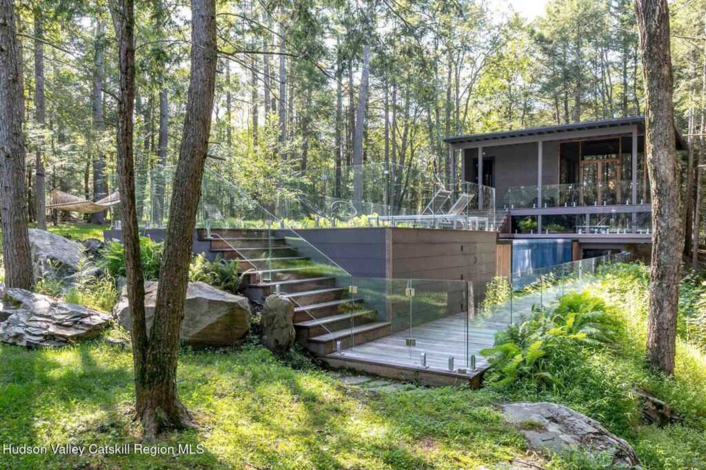 70 Raybrook Drive, Woodstock, NY 12498 - Photo 4 of 50