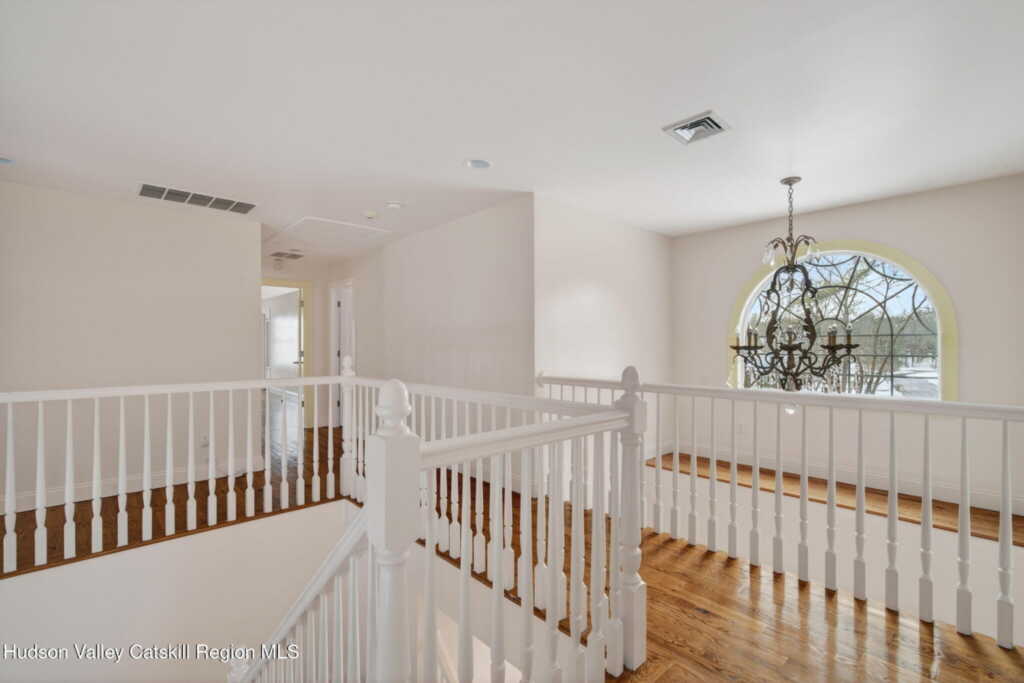 30 Alison Court, Kingston, NY 12401 - Photo 29 of 50