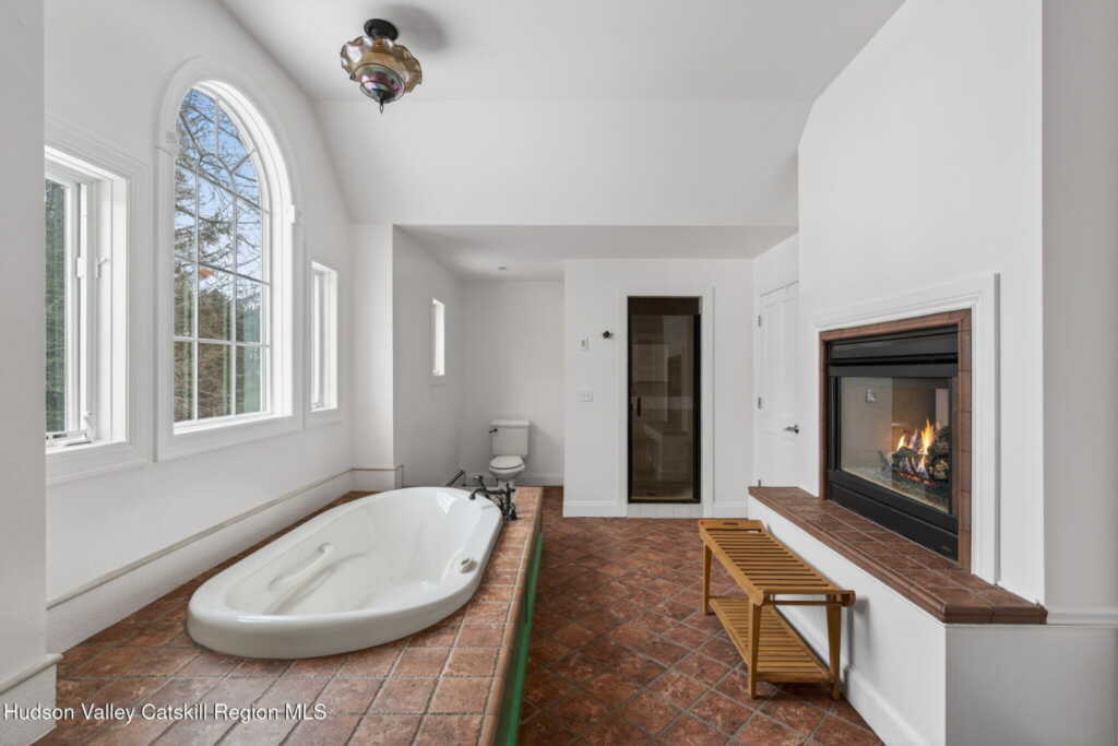 30 Alison Court, Kingston, NY 12401 - Photo 35 of 50