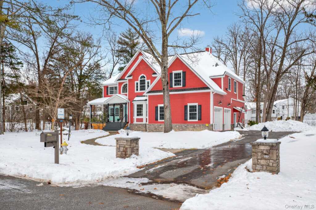 30 Alison Court, Kingston, NY 12401