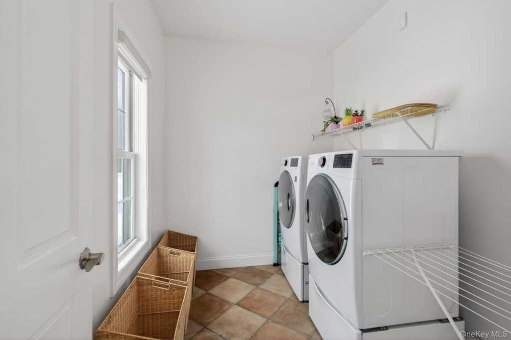 30 Alison Court, Kingston, NY 12401 - Photo 24 of 50