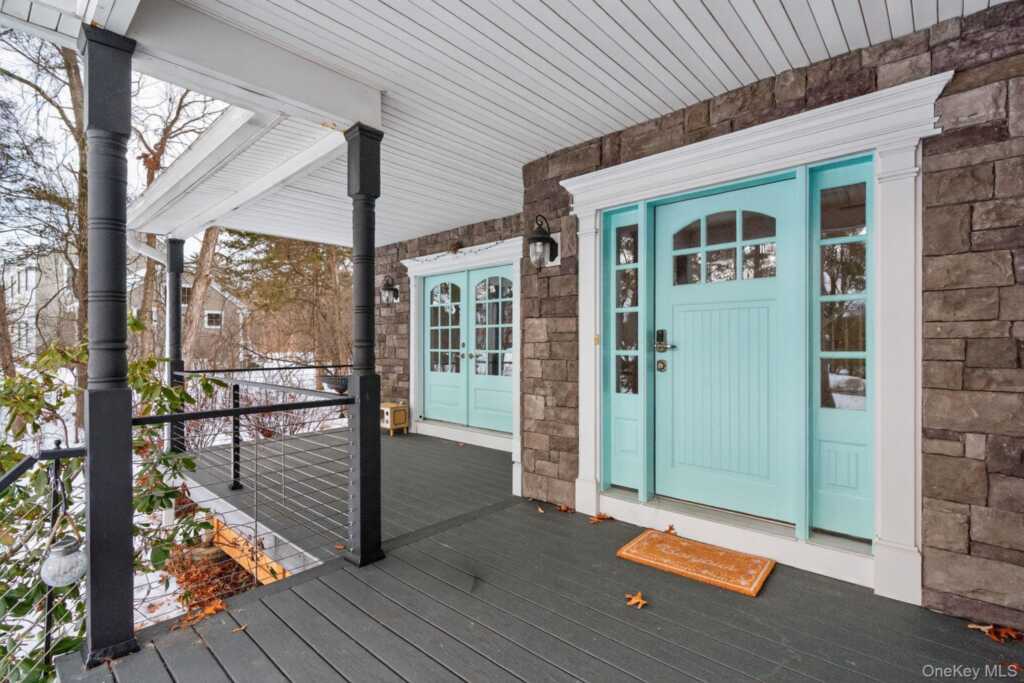 30 Alison Court, Kingston, NY 12401 - Photo 3 of 50