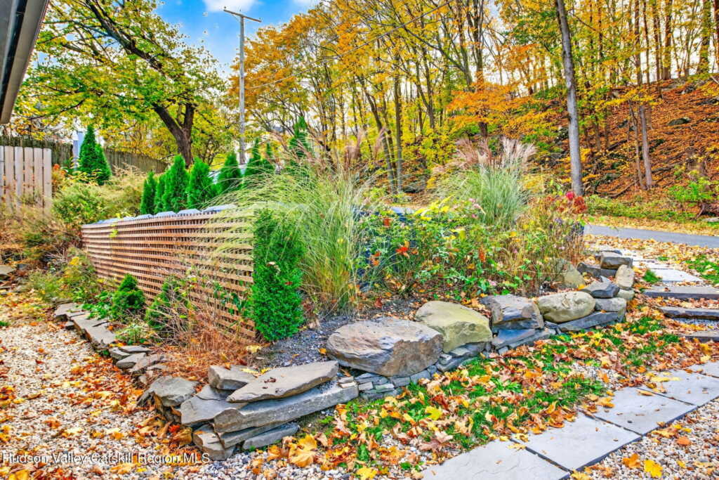 39 Broadway, Kingston, NY 12401 - Photo 3 of 21