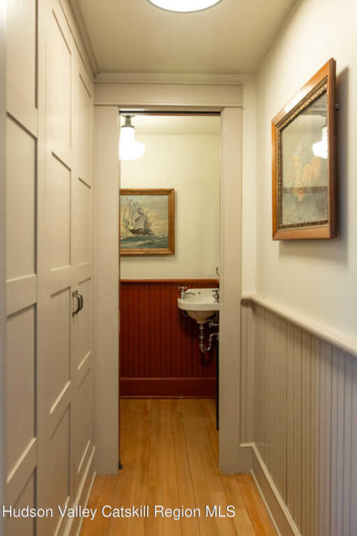 110 Clinton Avenue, Kingston, NY 12401 - Photo 18 of 50