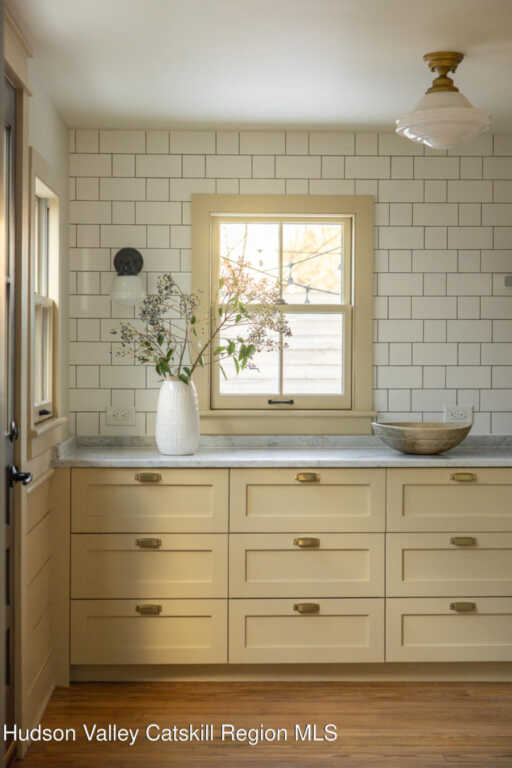 110 Clinton Avenue, Kingston, NY 12401 - Photo 20 of 50